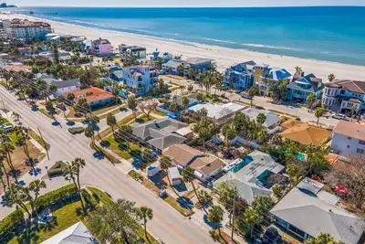 Image de Walk to North beach!