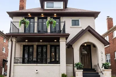 Image de Entire home in Grosse Pointe Park. . . Welcome to the MotorcityBnB!