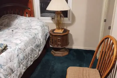 Image de Forget your worries in this spacious and quiet Country setting.