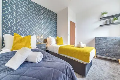 Image de Séjour Chic à Sheffield | 2 Chambres | WiFi Rapide + Netflix