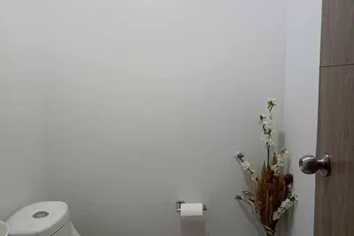 Apartamento Nuevo 1 Minuto de la Playa, Todos los Servicios