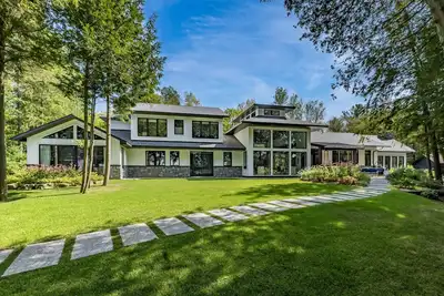 Image de 10 bed 9 bath cottage on Walkers Point, Lake Muskoka