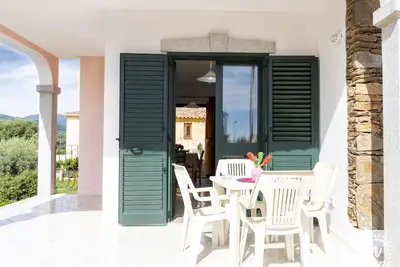 Image de Maison de vacances 'Limpiddu 1' avec vue montagne, jardin partagé et balcon