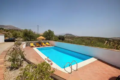 Image de Maison de campagne \"Monte Cielo\" avec vue sur les montagnes, piscine privée et Wi-Fi