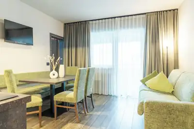 Image de Appartement 'Opis Pennhaus' avec vue sur les Alpes, terrasse partagée et Wi-Fi