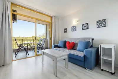 Image de Appartement 'El Mirador Salou' avec vue sur les montagnes, Wi-Fi et climatisation