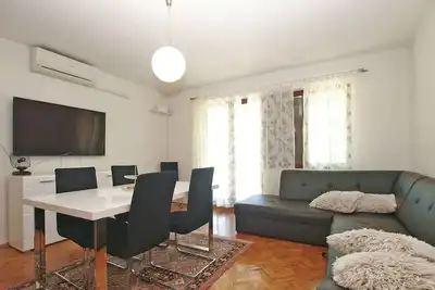 Image de Appartement de vacances avec terrasse et air conditionné