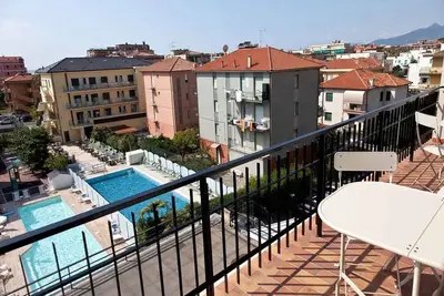 Image de Appartement de vacances avec climatisation et piscine