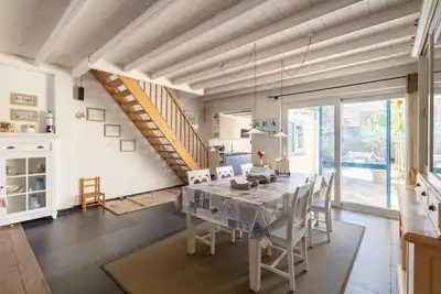 Image de Charme et intimité en bord de mer