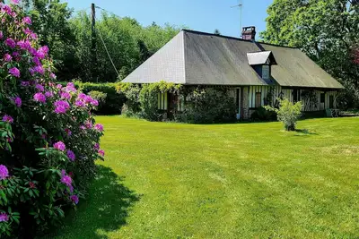 Image de Charmante longère Normande au cœur du Pays d'Auge, entre mer et campagne.