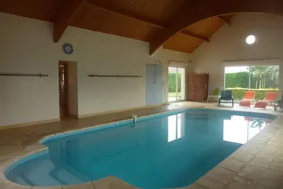 Image de Maison avec piscine privative, proche châteaux de la Loire, 3 chambres, animaux acceptés, WiFi inclus