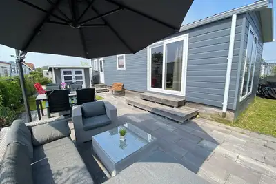 Image de Cozy modern chalet close to the beach
