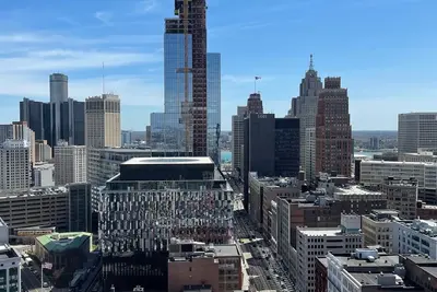 Image de 2 Bedroom 2 Bathroom apartment apartment steps from the Nfl Draft action