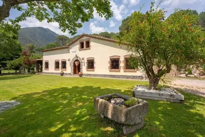 Image de Can Caldeta: Nature and privacy