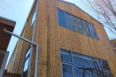 Image de Khaya- Leed Modern, Walkable to Food & Shops, 100+mbps Wifi, Shuffleboard