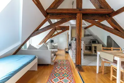 Image de Attic Apartment at Schlosspark