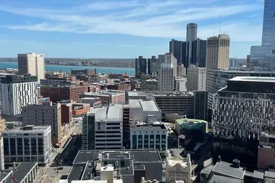 Image de Nfl Draft 2 bedroom apartment steps from the red carpet, amazing city views