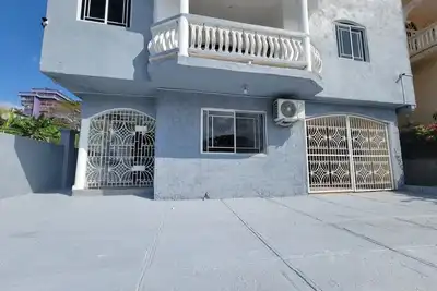 Image de Cool safe clean space for your family a home away from home
