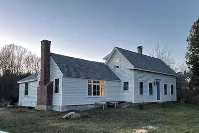Image de Couples' retreat on Pemaquid Harbor, two houses from water & minutes from beach!