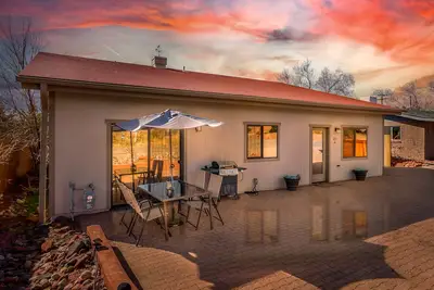 Image de Serene retreat w/breathtaking views in quiet, peaceful west Sedona neighborhood