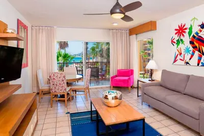 Image de Breathtaking Views: 1 Bedroom Suite with Kitchen at Villa del Palmar Resort