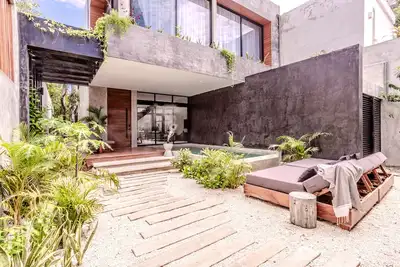 Image de Casa Karmond - 4 Br/5ba + Pool Jungle Masterpiece minutes from the beach!