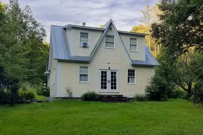 Image de Rustic dog-friendly home near Woodstock & skiing with views of Barnard Brook