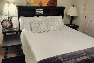 Image de Passage To Yosemite - New Spacious Apartment- Pet Friendly