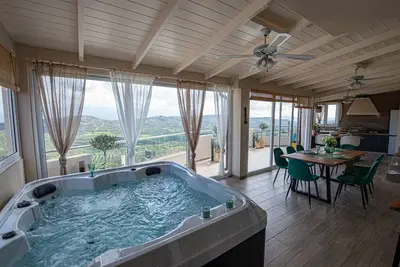 Image de Renovated House With Unlimited View - A Magical Landscape In Nature