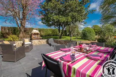 Image de Gîte charmant avec jardin, proche activités nautiques