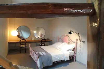 Image de Room in villa close to Alba (room Nebbiolo)