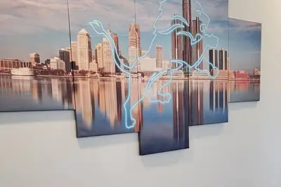 Image de 5 Star rated Modern and Stylish  centrally located Condo