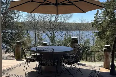 Image de Cozy Table Rock Lake Retreat