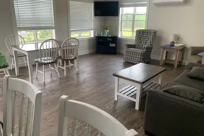 Image de Cottage overlooking the Trout River - centrally located and close to Cavendish