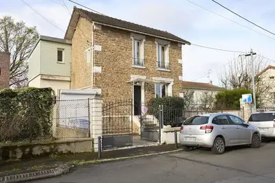 Maison centre-ville, idéale Jo