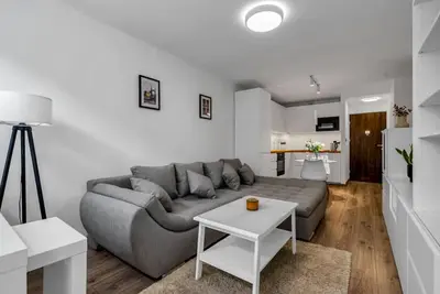 Image de Warsaw Downtown - Top Location with Workspace, Park & Metro Nearby