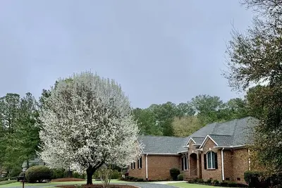 Image de 1 Mile From Pcc Golf Course \nOne Level Home