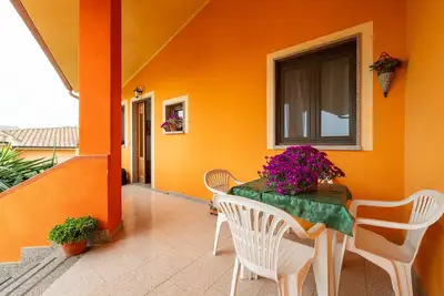Image de Maison de vacances 'Gaia Casa Vacanze' avec terrasse privée, balcon et climatisation