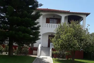Image de Maison de campagne \"Family Villa Dora\" avec vue sur la mer, Wi-Fi et climatisation