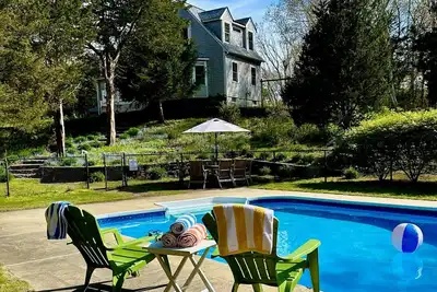 Image de Family-Friendly Cape Home – Pool & Beach Access