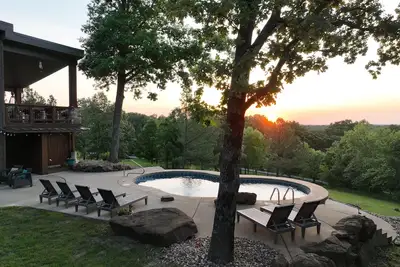 Image de The Views! Minutes from Garden of the Gods, Shawnee with Highland cows & a pool!
