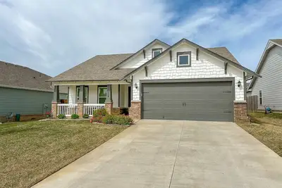 Image de Minutes from Tulsa! Come relax with the family in this pet friendly home