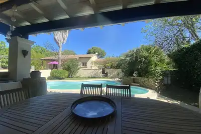 Image de Maison Indépendante Avec Piscine, 3 Chambres, au Cœur du Gardonuzespont du Gard