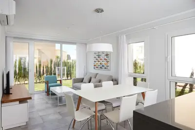 Image de Cascade by Oliva Nova