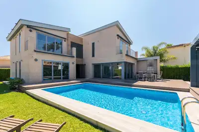 Image de Villa Beachside Retreat by Oliva Nova