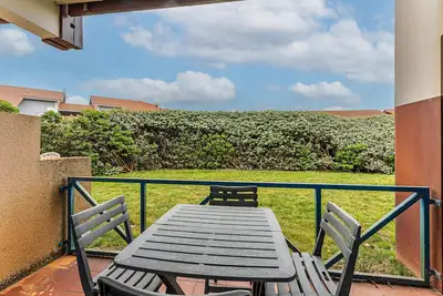 Image de T2 cabine à 250 m de la plage à Biscarrosse avec balcon plein sud et parking