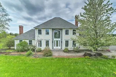 Image de Modern Goshen House w/ Deck, Backyard & Views