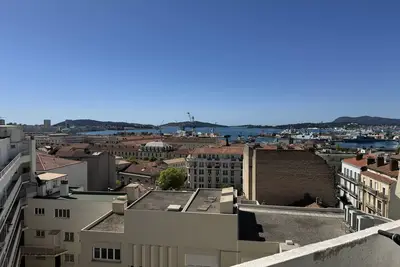 Image de Duplex T4 Près du Centre de Toulon