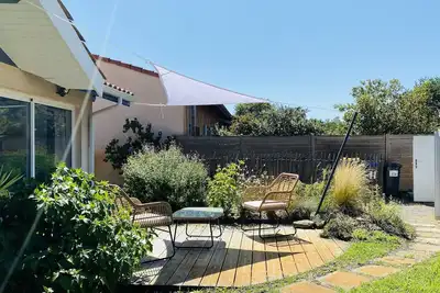 Image de Maison de Vacances à Arès sur le Bassin D'arcachon, Entre Bassin et Océan