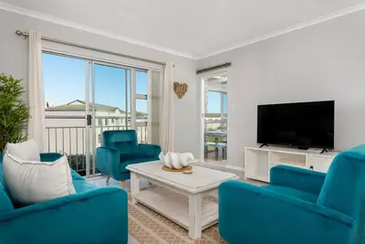 Image de Big Bay Oceanside Retreat | Ocean + Mountain Views